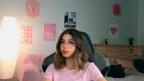 Sara online show from May 31, 2026, 6:09 pm