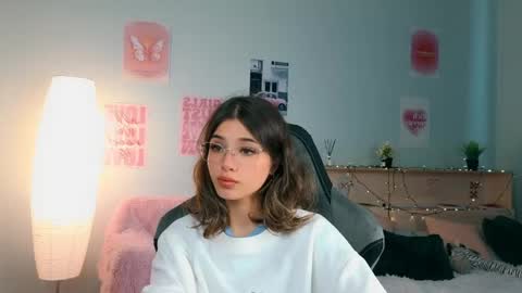 Sara online show from June 3, 2026, 1:14 pm