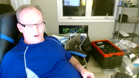 Snapshot of steakman007 chatting on November 18, 2025, 3:45 am Steakman online show from November 18, 2025, 3:45 am