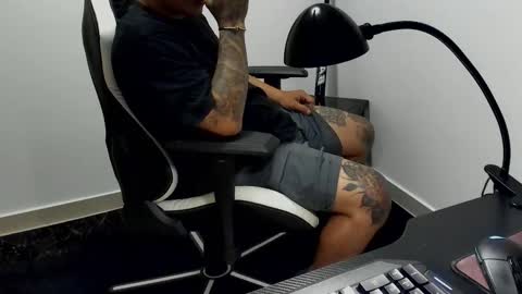 Snapshot of stebankechimba chatting on November 1, 2025, 1:07 am Stebankechimba online show from November 1, 2025, 1:07 am