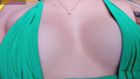 Stefa Gomez  online show from February 9, 2025, 12:41 pm