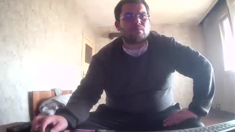 Snapshot of stefan90pt chatting on December 17, 2024, 9:50 am Stefan online show from December 17, 2024, 9:50 am