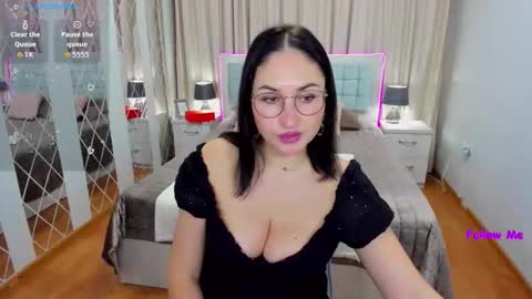 StefanaWinter online show from February 3, 2026, 5:05 am