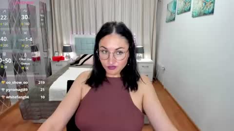 Snapshot of stefanawinter chatting on July 7, 2026, 7:56 am StefanaWinter online show from July 7, 2026, 7:56 am