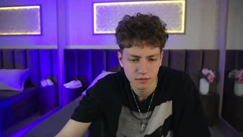 Esrefan online show from March 27, 2026, 7:46 pm