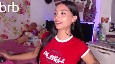 Im MiaIts my first day here  online show from December 18, 2024, 1:48 am