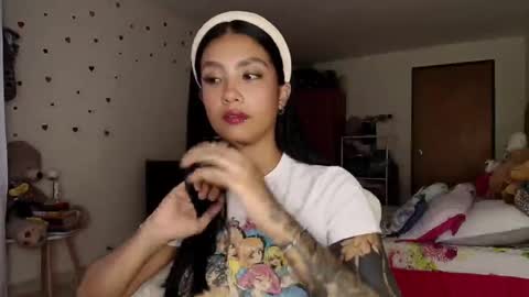 Snapshot of stefanny_pllus chatting on February 11, 2026, 8:14 pm Im MiaIts my first day here online show from February 11, 2026, 8:14 pm