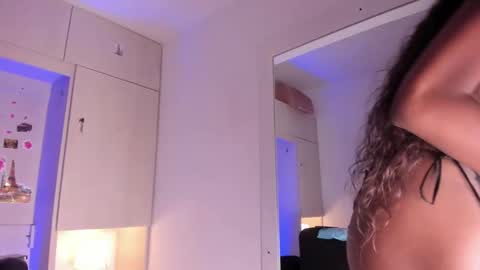 Snapshot of stefannyevans_ chatting on November 3, 2025, 12:17 pm stefannyevans_ online show from November 3, 2025, 12:17 pm