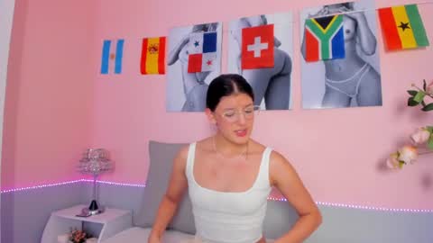 Snapshot of stefany_gonzales_ chatting on July 11, 2026, 2:03 am Stefany online show from July 11, 2026, 2:03 am