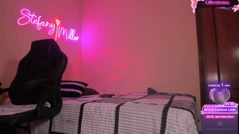 stefany online show from February 18, 2025, 3:21 pm