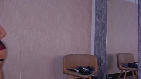 Snapshot of stefanyrousse chatting on October 17, 2025, 11:35 am stefanyrousse online show from October 17, 2025, 11:35 am