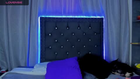 Snapshot of steff_olsen chatting on January 18, 2025, 9:34 am steff_olsen online show from January 18, 2025, 9:34 am