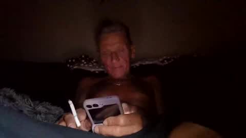 Snapshot of stefy1037 chatting on September 22, 2025, 5:31 am stefy1037 online show from September 22, 2025, 5:31 am