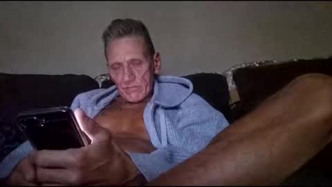 Snapshot of stefy1037 chatting on November 6, 2025, 11:11 am stefy1037 online show from November 6, 2025, 11:11 am