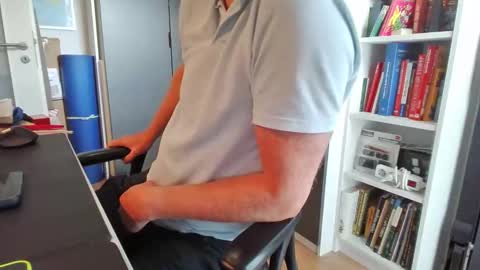Snapshot of steiferpimmel chatting on June 5, 2026, 8:42 am steiferpimmel online show from June 5, 2026, 8:42 am