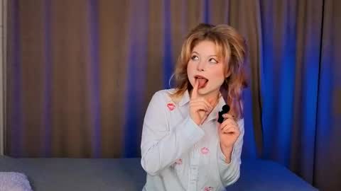 Stella online show from March 6, 2026, 9:55 pm