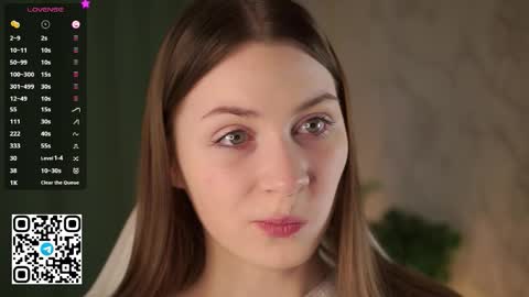 Snapshot of stella_of_steel chatting on November 26, 2025, 10:49 am Stella online show from November 26, 2025, 10:49 am