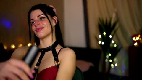 Snapshot of stella_shock chatting on January 30, 2025, 3:22 am Stella online show from January 30, 2025, 3:22 am