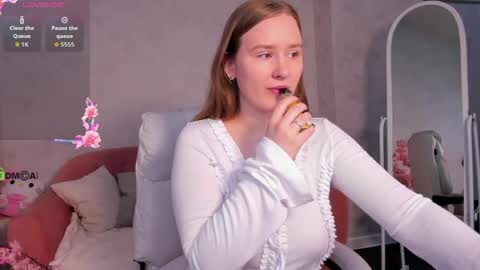 Snapshot of stella_soul chatting on April 4, 2026, 12:42 am Stella online show from April 4, 2026, 12:42 am