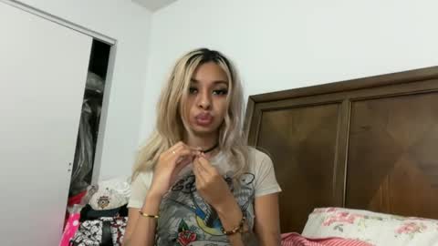 Snapshot of stellaangel chatting on September 30, 2025, 1:21 am stellaangel online show from September 30, 2025, 1:21 am