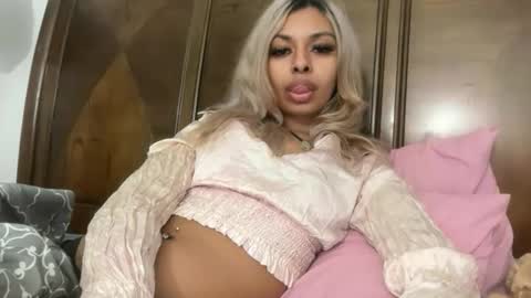 Snapshot of stellaangel chatting on October 22, 2025, 12:22 am stellaangel online show from October 22, 2025, 12:22 am