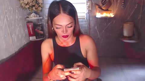 Snapshot of stellabronze chatting on November 11, 2025, 1:05 am stella online show from November 11, 2025, 1:05 am