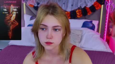 Stella 3 online show from November 6, 2025, 5:08 am