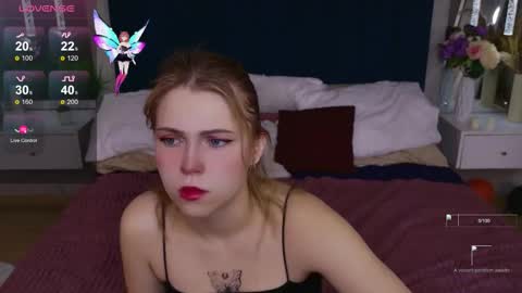 Stella 3 online show from November 9, 2025, 5:39 am