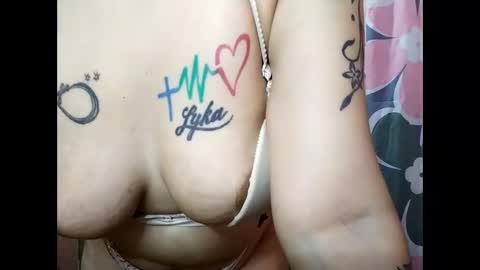 Stellapearlx online show from April 13, 2026, 2:33 pm