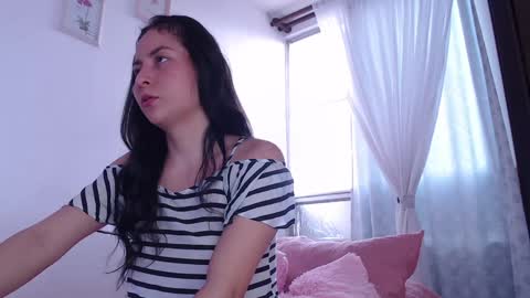 Snapshot of step_daughter_ chatting on December 3, 2024, 9:56 pm MIA online show from December 3, 2024, 9:56 pm