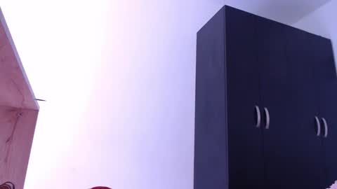 Snapshot of step_daughter_ chatting on November 8, 2025, 2:45 am MIA online show from November 8, 2025, 2:45 am