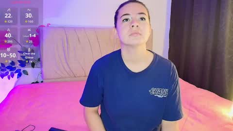Snapshot of stepha_sweet chatting on May 31, 2026, 11:06 pm Emma online show from May 31, 2026, 11:06 pm