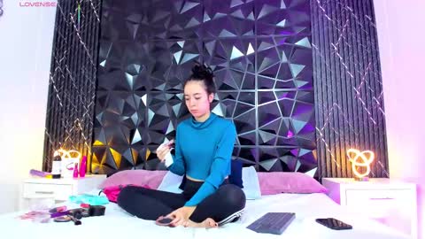 Snapshot of stephanandsamantha chatting on September 20, 2025, 9:05 pm stephanandsamantha online show from September 20, 2025, 9:05 pm