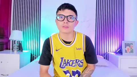 Snapshot of stephanandsamantha chatting on September 21, 2025, 9:05 pm stephanandsamantha online show from September 21, 2025, 9:05 pm
