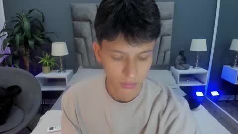 Stephane Rouss online show from October 21, 2025, 9:15 pm