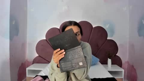 Stefff  online show from March 15, 2026, 12:11 pm