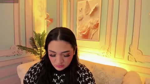         online show from November 16, 2025, 1:22 am