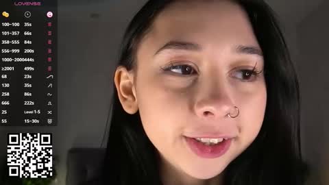 Snapshot of stephaniesally chatting on November 11, 2025, 5:07 am Sonya online show from November 11, 2025, 5:07 am