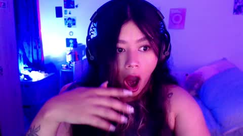 Stephanie  online show from December 6, 2024, 4:14 am