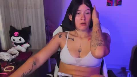 Stephany  independient model  online show from October 2, 2025, 11:45 pm