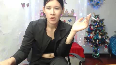 Stephany  independient model  online show from December 19, 2025, 11:23 pm