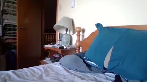 Snapshot of sterben13v chatting on October 16, 2025, 12:28 pm Ian23602 online show from October 16, 2025, 12:28 pm