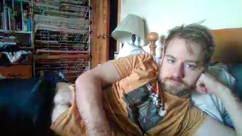 Snapshot of sterben13v chatting on October 25, 2025, 12:45 pm Ian23602 online show from October 25, 2025, 12:45 pm