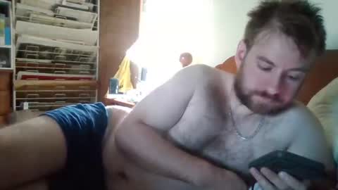 Snapshot of sterben13v chatting on October 29, 2025, 11:56 am Ian23602 online show from October 29, 2025, 11:56 am