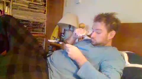 Snapshot of sterben13v chatting on November 9, 2025, 12:36 pm Ian23602 online show from November 9, 2025, 12:36 pm