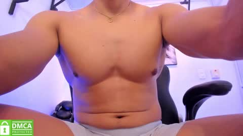 Snapshot of steveen_muller1 chatting on February 18, 2025, 7:52 pm STIVEN online show from February 18, 2025, 7:52 pm