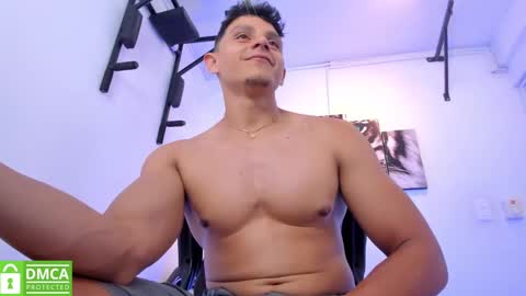 Snapshot of steveen_muller1 chatting on March 6, 2025, 10:26 pm STIVEN online show from March 6, 2025, 10:26 pm