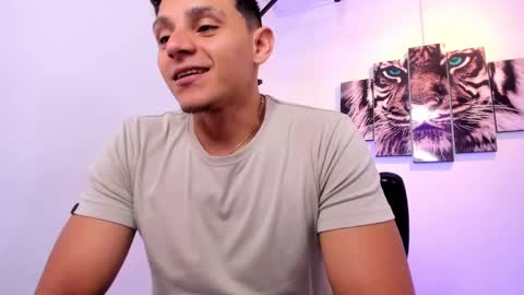 Snapshot of steveen_muller1 chatting on March 8, 2025, 7:09 pm STIVEN online show from March 8, 2025, 7:09 pm