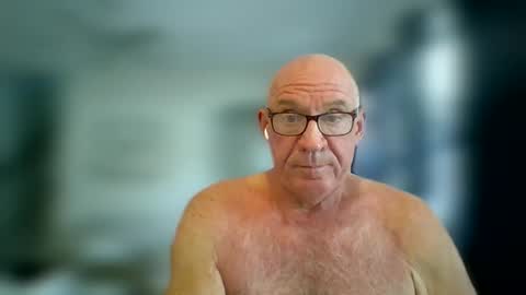 stevejons47 online show from November 6, 2025, 2:29 pm