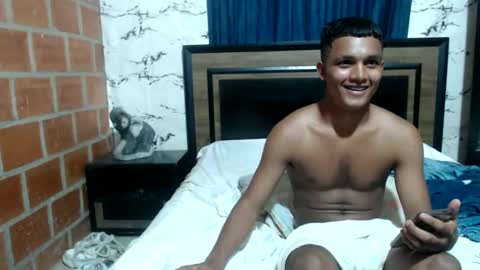 Snapshot of steven_big_dick23 chatting on December 2, 2024, 12:19 am Steven online show from December 2, 2024, 12:19 am